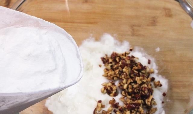 不用发面,十分钟做好山药糯米饼,软嫩好吃,孩子也喜欢