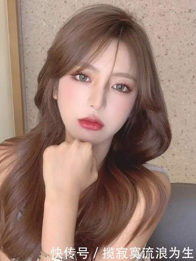 你是什么脸型就选什么刘海今年流行这几款,气质显脸小