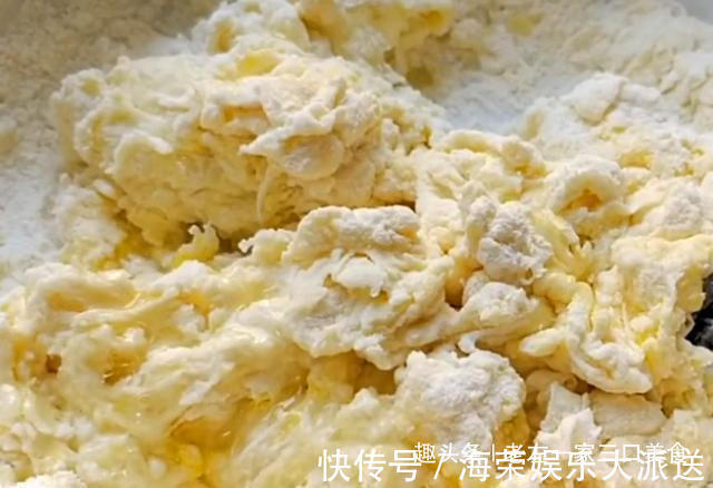 这个饼,我家一周至少吃3次,皮酥馅鲜,好吃不上火,简单家常