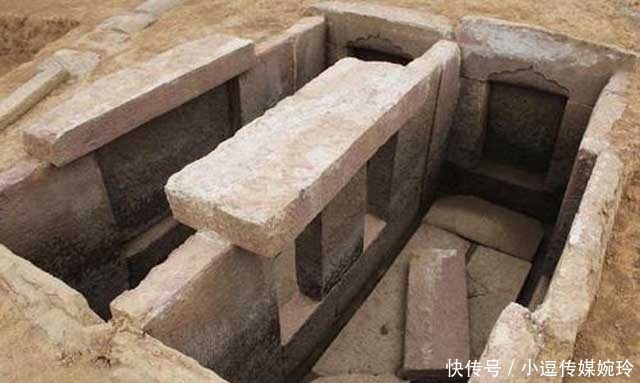 地宫|包拯究竟是不是清官?挖开包拯墓后,专家发现盗墓贼留下8个字