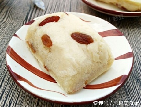 葡萄干|不揉面,不加泡打粉,教你蒸葡萄干发糕,蓬松香软,比蛋糕还好吃