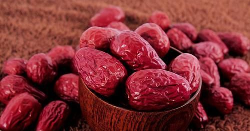 冬天之后，女多吃3种食物，美容养颜，滋养肌肤，皮肤更细腻