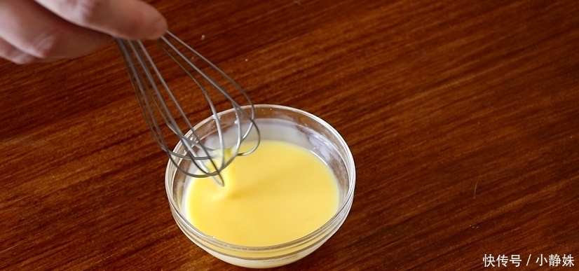 平底锅|不加泡打粉,不用发酵,这样做的小蛋糕超好吃,一个平底锅就搞定