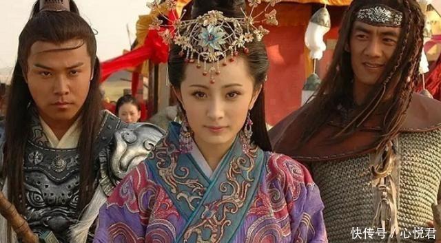 画师!王昭君死后,匈奴人为她做了什么?莫高窟一幅壁画让人不忍细看