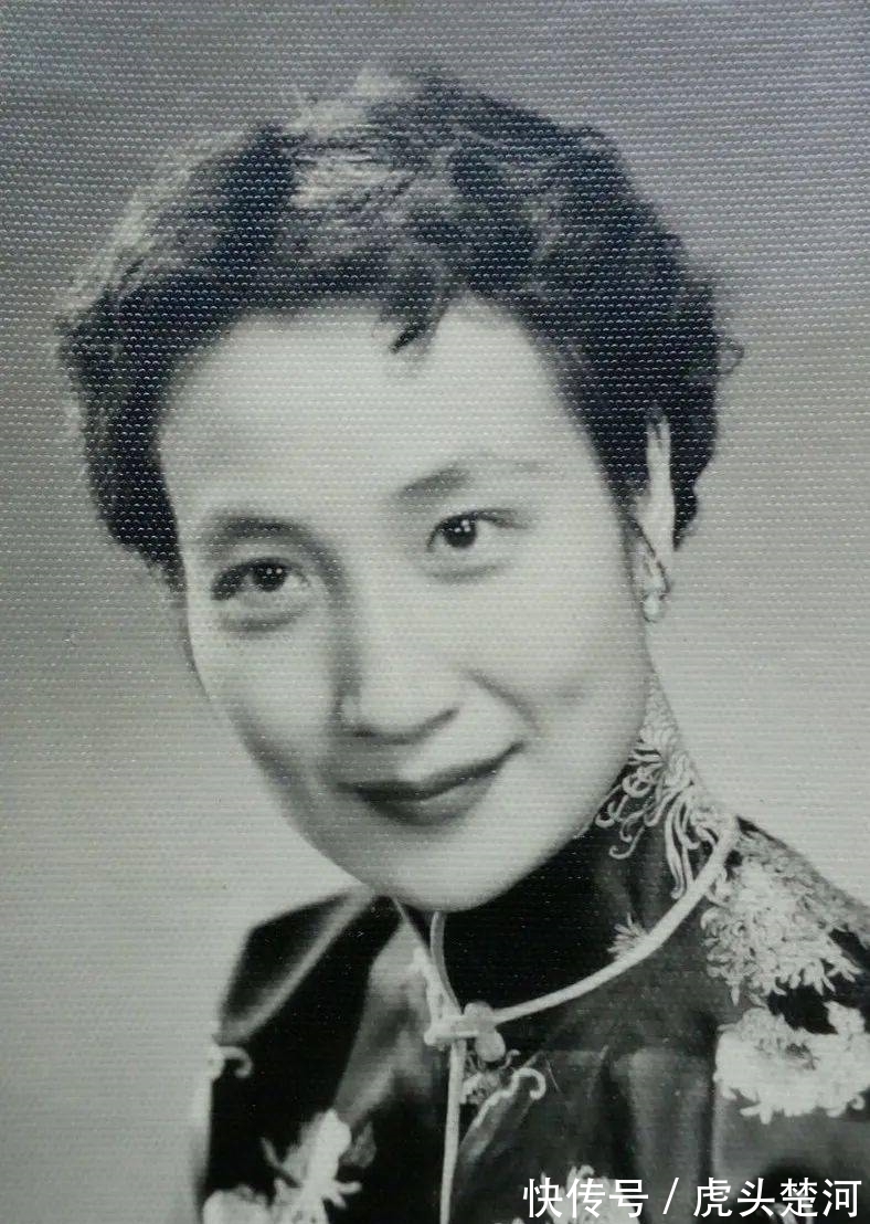 童芷苓&京剧名家赵燕侠能不能被称作“大师”,赵老与童芷苓等人相比如何