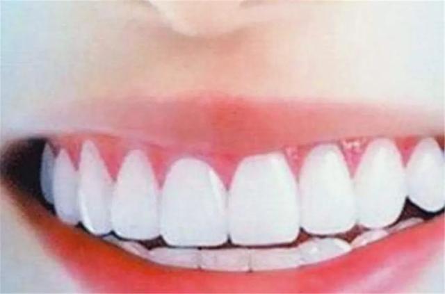 洗头|她五年内剖腹产4次,还学外国人不坐月子,如今现状怎样了