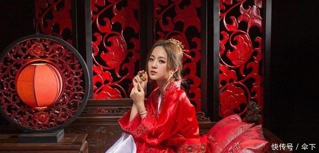 清朝富商遗孀出一对联,谁对上就嫁给谁,可惜无人能对上!