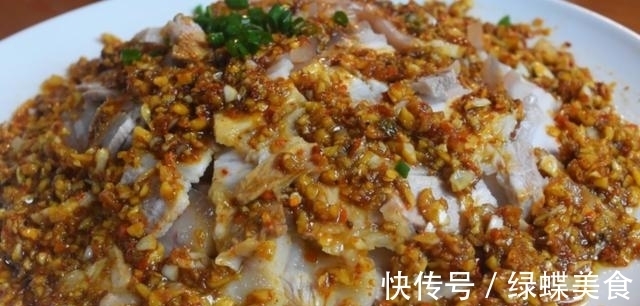 搅拌均匀|蒜泥白肉最好吃的做法,简单美味又下饭,看看你喜欢吃不?