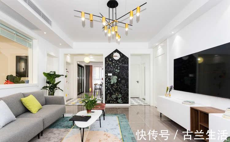 木栈板|将墙壁凿开一半，客厅和书房大变样，家里变得更加通透大气