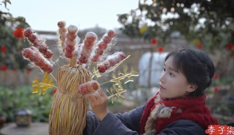  李子柒晒年货小零食，吸引三千万人观看，满满一桌的美味，真馋人