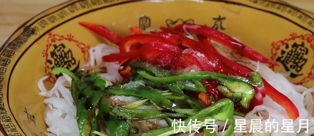 冬天多吃萝卜,加2个鸡蛋,你从没吃过的做法,比大鱼大肉解馋!