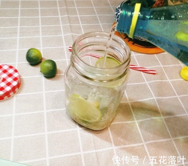 雪碧|青柠雪碧冰饮，喝一口透心凉！