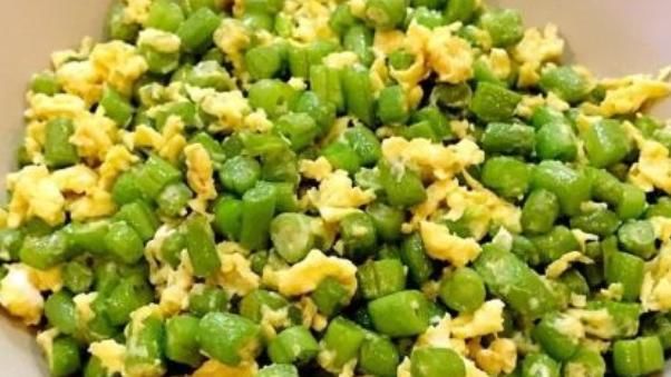 宝宝睡觉不安稳，多吃蔬菜补充矿物质元素，宝宝一觉睡到大天亮