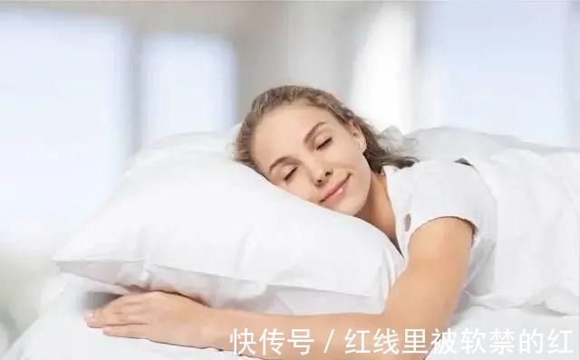 营养物质|女性想要雌激素充足,饮食谨记“2吃2不吃”,卵巢可能很高兴