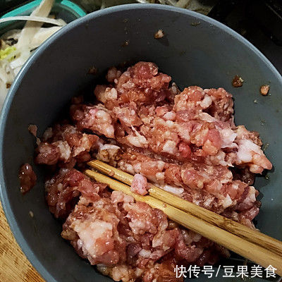 菜卷|暖冬这道翡翠肉卷，暖胃暖身又暖心