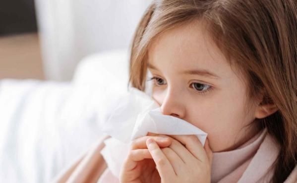 咳嗽|“咳喘穴”，按揉5分钟，一整夜未咳嗽，大人小孩都管用！