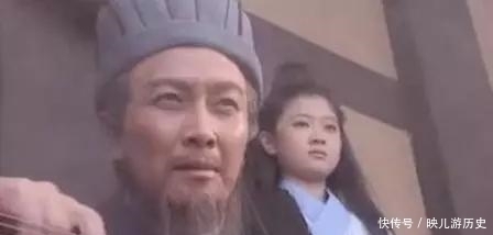 百姓|城楼上的两书童,其实是空城计最大疑点,难怪司马懿看见立马撤兵!