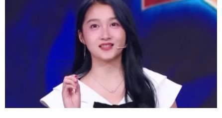 美食|關(guān)曉彤推薦北京美食，說出最愛的一樣，孟美岐卻皺著眉頭說了6個字