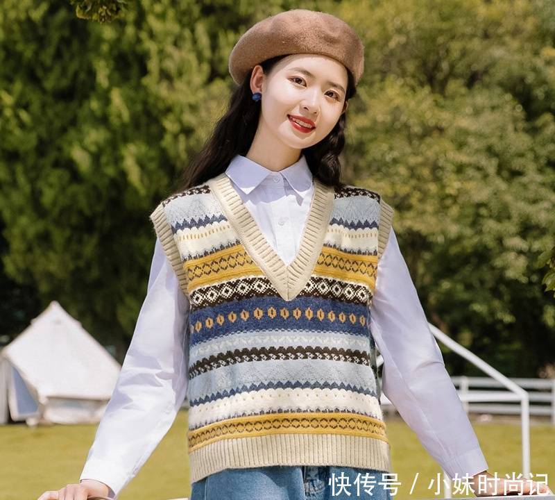 小马甲|超火马甲叠穿搭配,打造穿衣层次感,时尚又青春