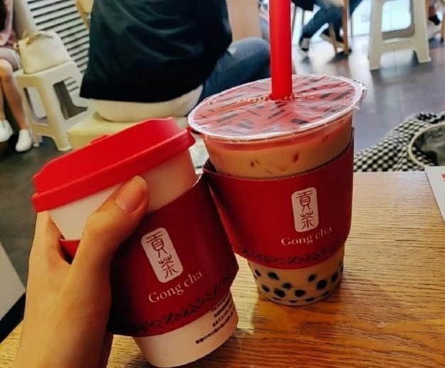 追捧|公认“最受追捧”的4款奶茶,一点点落榜,图三只有00后才喝