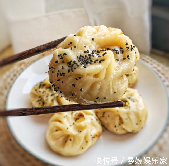 搅拌均匀|越吃越瘦的一种蔬菜,遇到我会买10斤,切碎调成包子馅,太香了