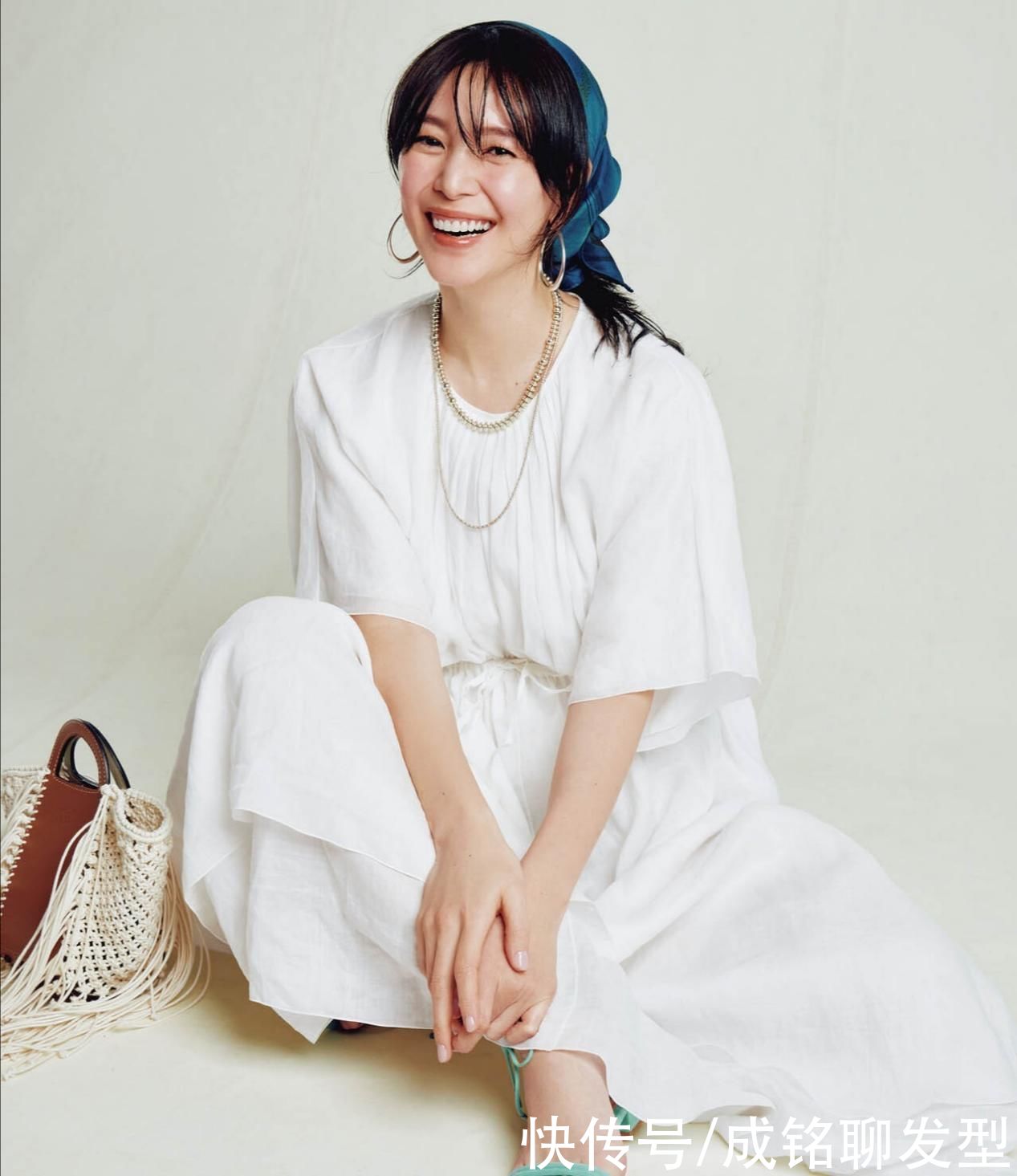 四十多岁穿衣要“简约”，日系博主喜欢的单品搭配，实用减龄百搭