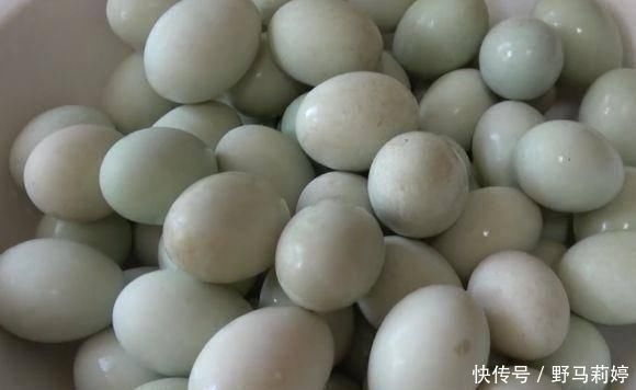 腌制|80岁奶奶腌制咸鸭蛋的秘方,不加一滴水,7天就起沙,个个都流油