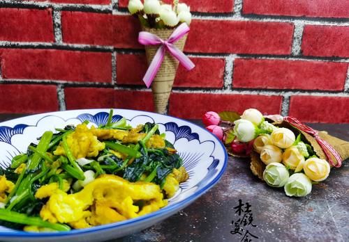 菠菜炒鸡蛋|菠菜再有营养，重要“1步”绝不能省事，为了家人健康可要记牢