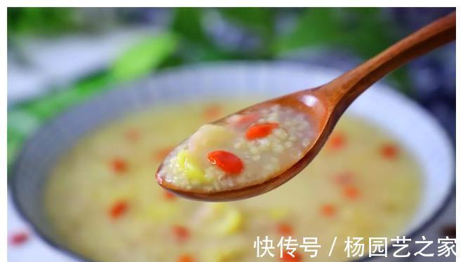 养胃|维生素C是苹果的10倍,和小米煮成粥,养胃去秋燥,隔三差五必