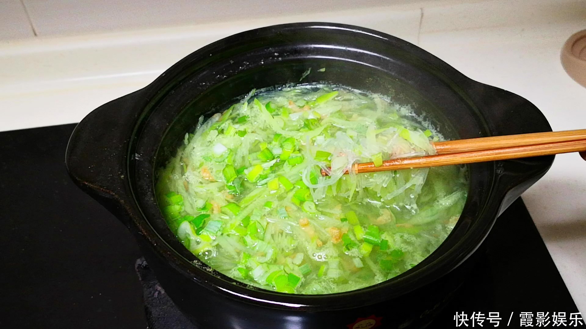 10月,鸡汤冬瓜汤靠边站,多给家人做此汤,5块钱做一锅,特鲜!