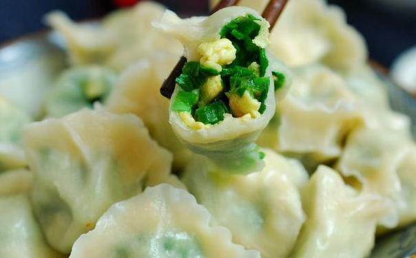 韭菜|包韭菜馅饺子,这“3样”不要放!不然饺子腥味重出水多还不嫩
