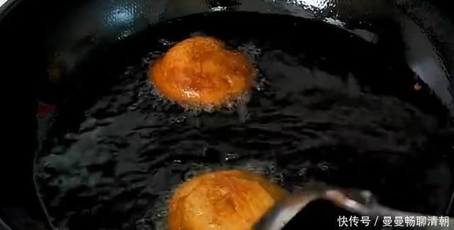 红豆和大米不用熬粥,这么做当早餐吃简单美味,大人小孩都爱吃