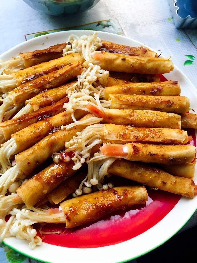 东北年夜饭的8大“硬菜”,4道菜是“新同学”,全部都是下酒菜