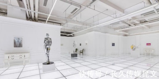 鞋型|安踏进军时装领域？疑似空山基联名款安踏新鞋型曝光！