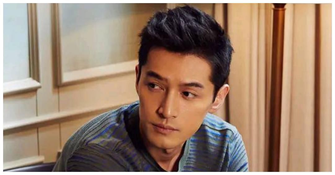 何炅“四宗罪”跌落神坛?从万人捧到遭唾弃,牵手照只是冰山一角