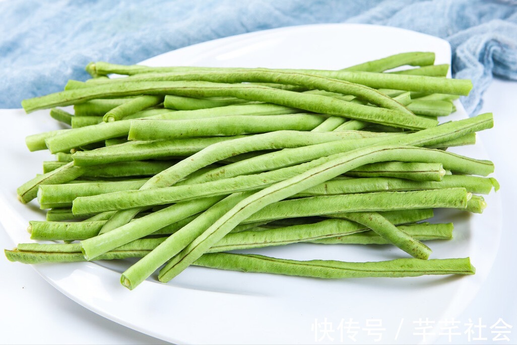 包饺子|豆角馅饺子，怎么调馅好吃大厨分享做法，又香又鲜，豆腥味全无