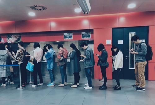 颈椎病|颈椎病有10个等级,医生:每天3个黄金动作,自我锻炼,颈肩轻松