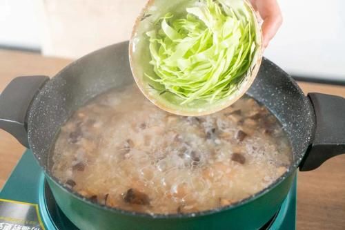  蛤蜊|懒得做饭就吃它！这锅随便一煮都好吃，比炒饭香1000倍！