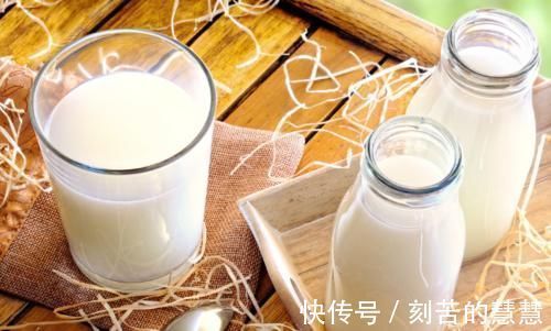 膳食纤维|爱吃韭菜的注意,韭菜与它天生一对,常吃气色红润,给身体大扫除