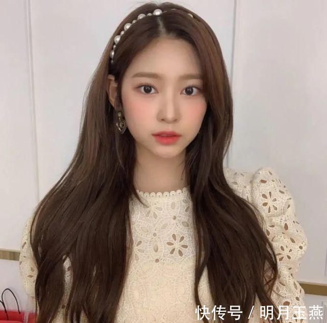 云朵卷|秒变巴掌脸！原来“瘦脸”不仅要靠发型，还要选对发色和刘海！
