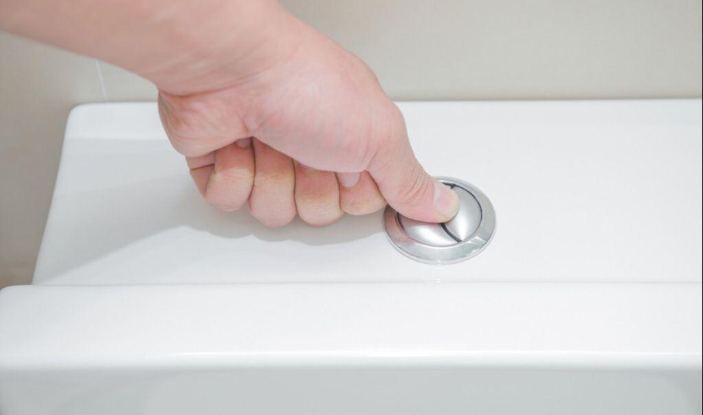 坑距|马桶销售:马桶,别买太贵的,选对这几个方面,买500元的就够用