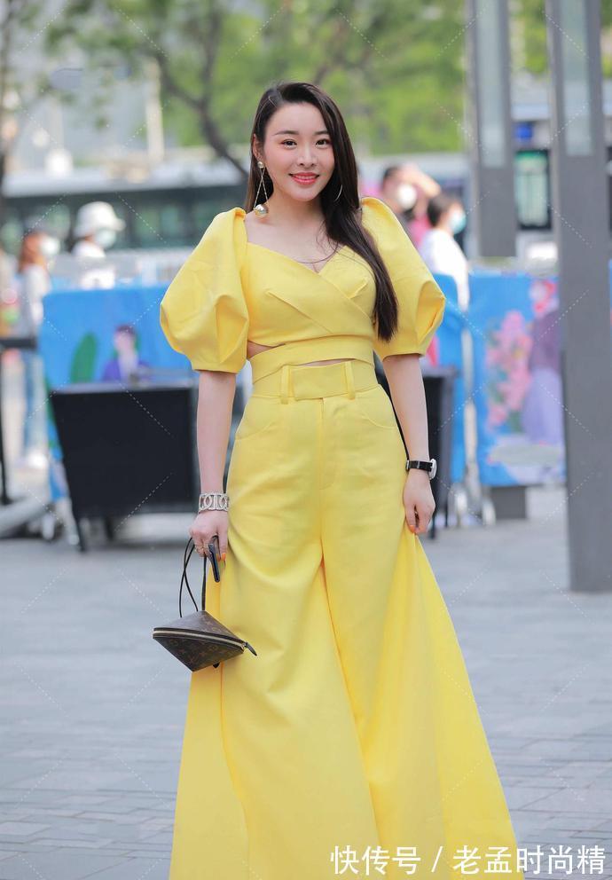 拜拜肉 黄色裤裙,温暖明亮,更显肤白,你能hold住吗?