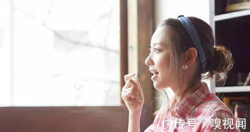 挎包|一个生活精致的女孩,挎包里除了口红之外,还少不了这3样东西