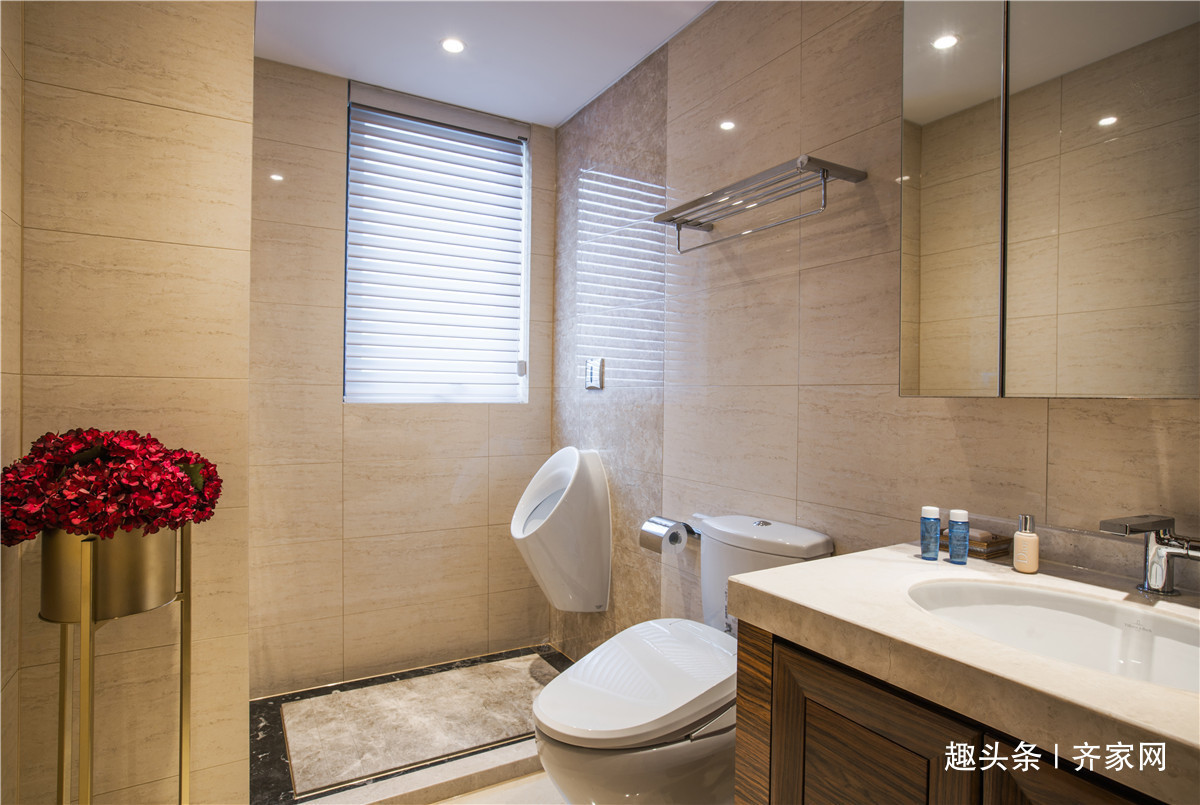 轻奢|美式轻奢三居,金属元素光泽感与设计交融,营造雅致与奢华!