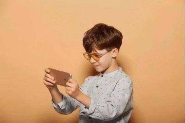 琳妈|孩子偷看“不良网站”,手机会留下这些“信号”,父母快学起来吧