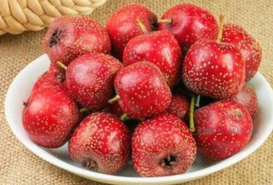 山楂和“二物”搭配,坚持一个月,排毒养颜,改善多种慢性病