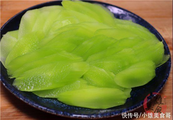 脆爽|买莴笋时，挑大根还是小根？老菜农：教你一招，包你个个鲜嫩脆爽