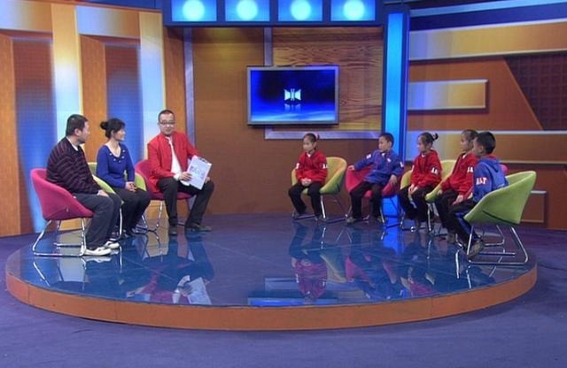 养育多胞胎|中国首例“5胞胎”长大了,个个年满18岁,如今现状却让人唏嘘