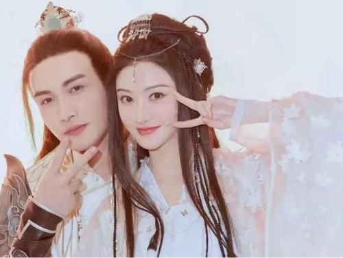 《小舍得》首播收视拿第一，张国立竟然变渣男？