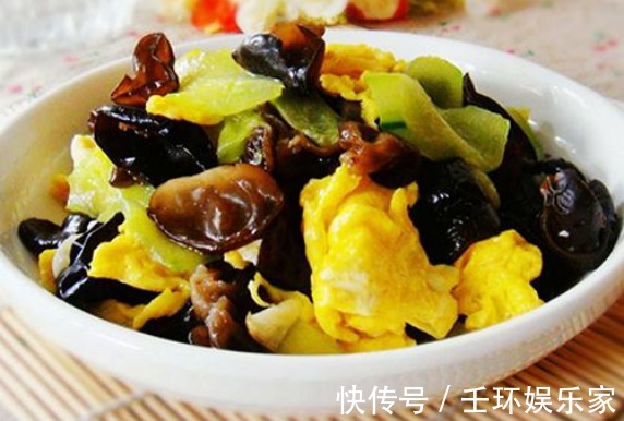 老干妈|美食推荐红烧鱼、木耳炒鸡蛋、烧老豆腐粒、凉拌凉粉的做法